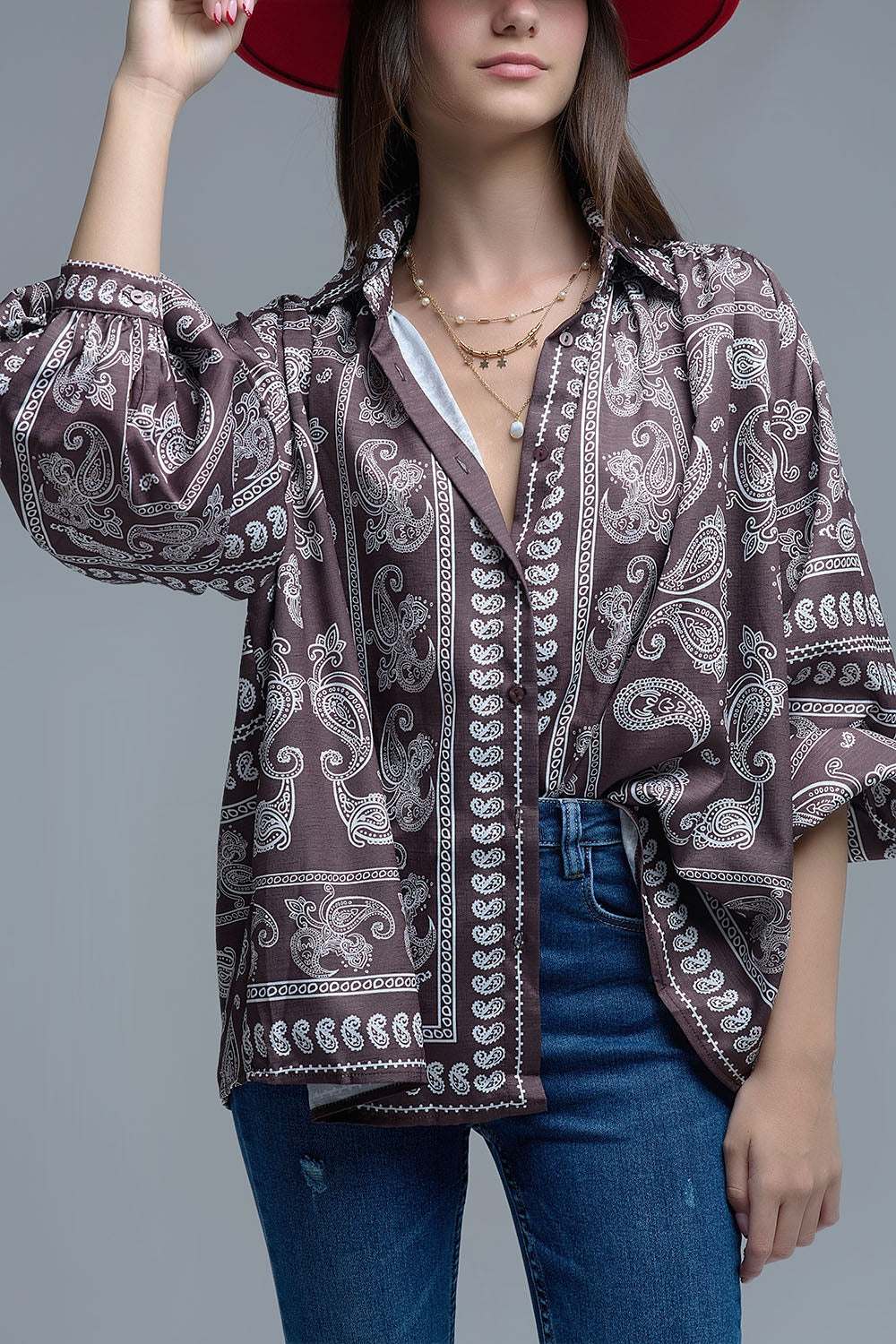Chemise marron à manches volumineuses et motif cachemire