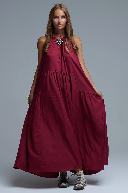 Burgundy Halter Neck Maxi Dress With Seam Detailing (Robe longue dos nu avec coutures)
