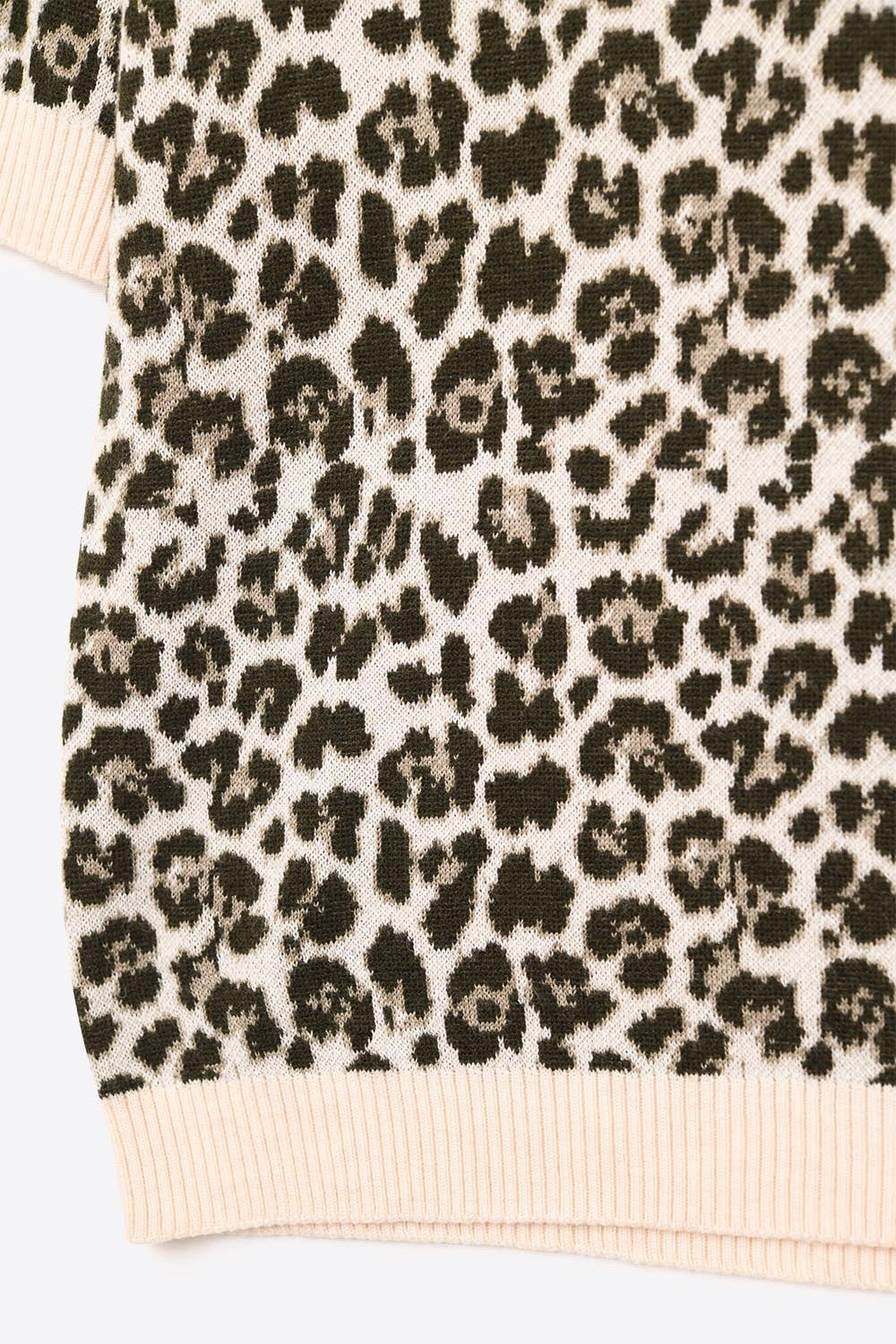 Pull chic à manches courtes imprimé léopard