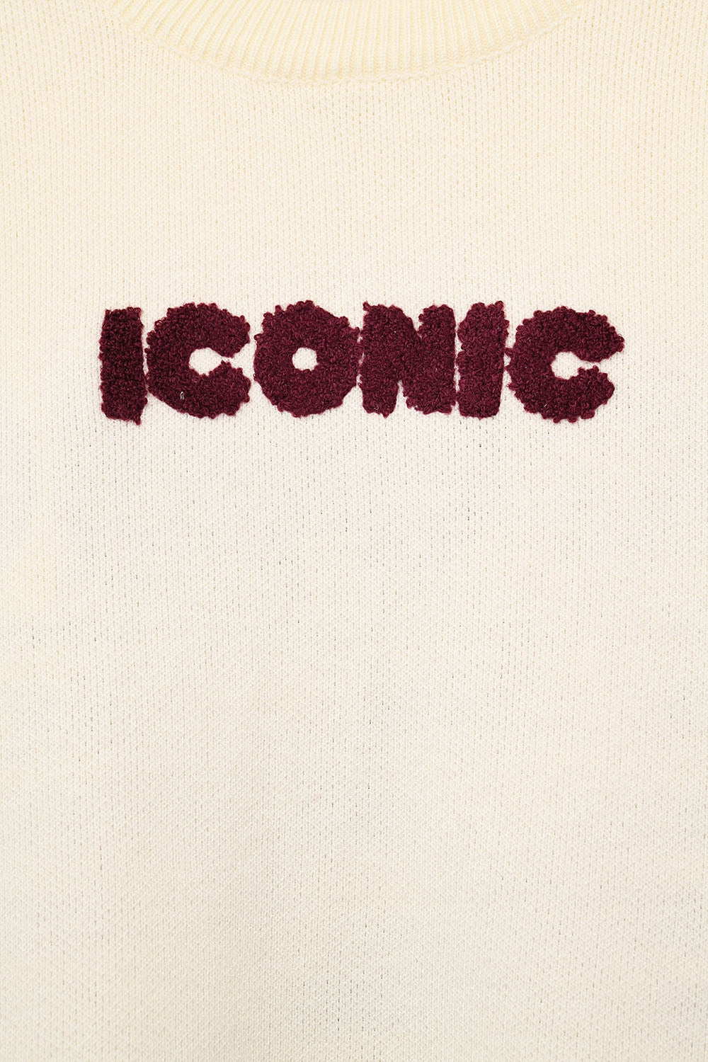 Pull ICONIC brodé avec imprimé Global Tour dans le dos en crème