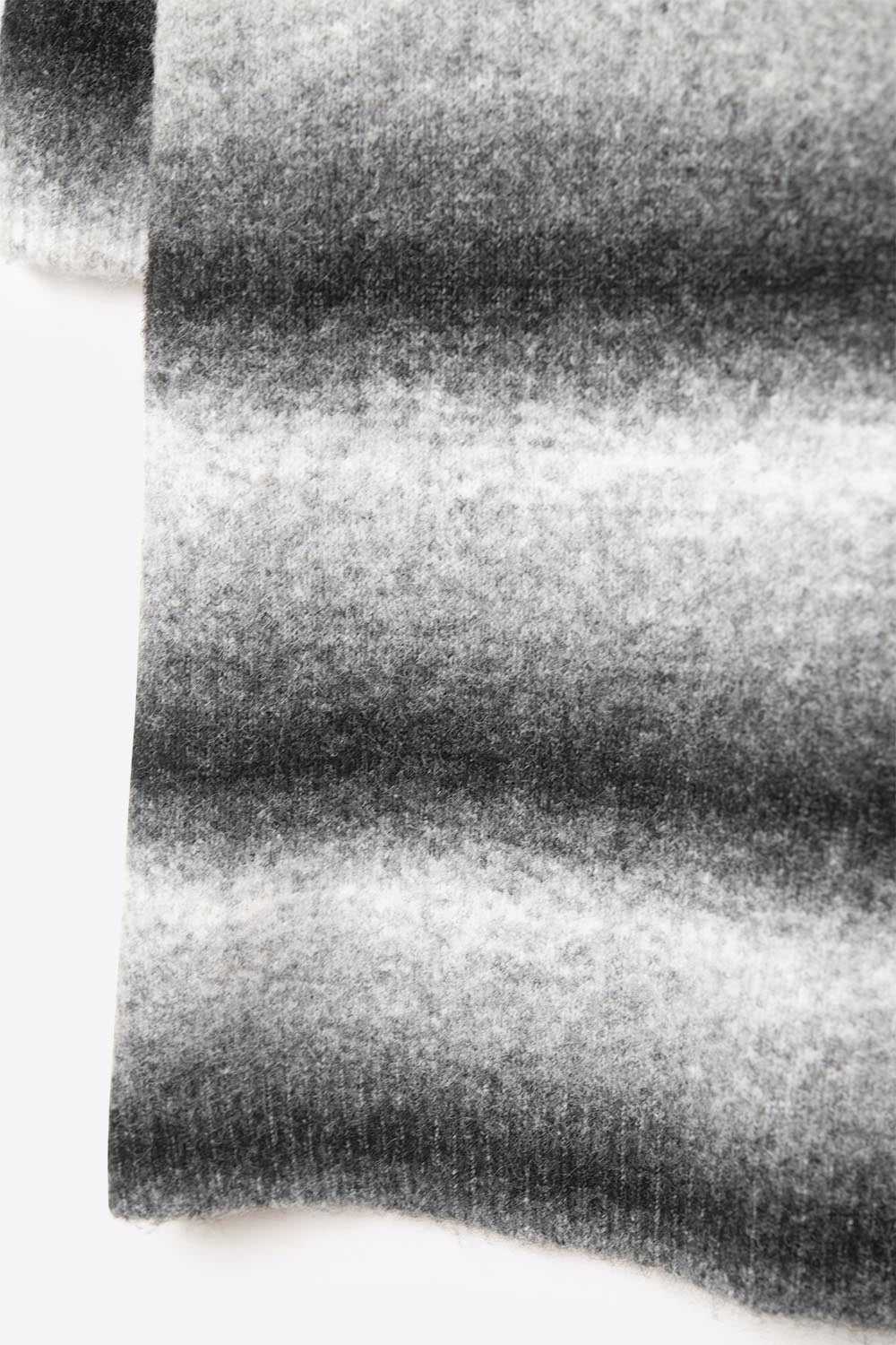 Pull rayé ombré à manches courtes en gris