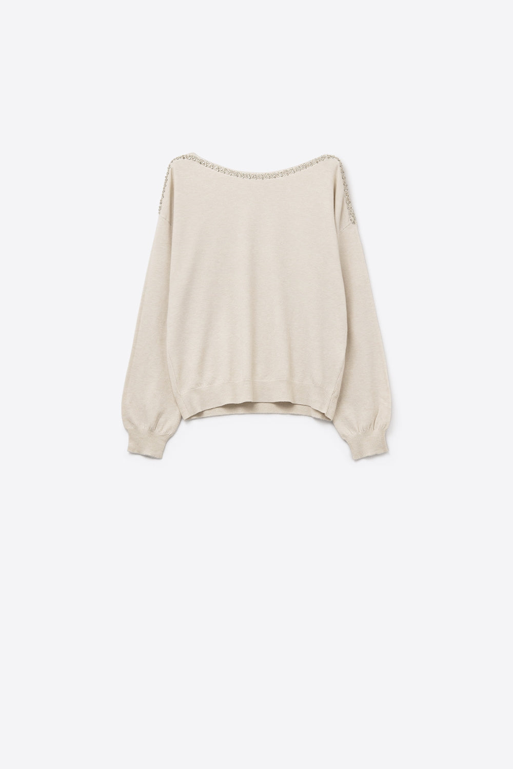 pull-over en maille fine de couleur crème avec col bateau et détails en strass
