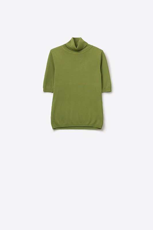 Pull en maille fine vert olive avec col montant et manches coudées