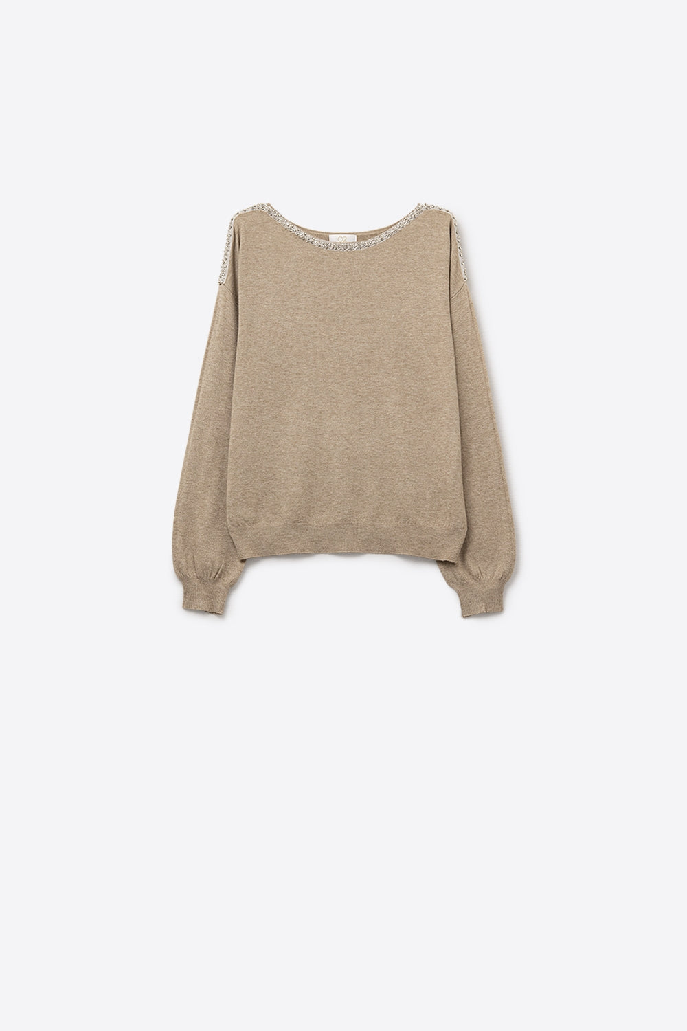 pull-over beige en maille fine avec col bateau et détails en strass