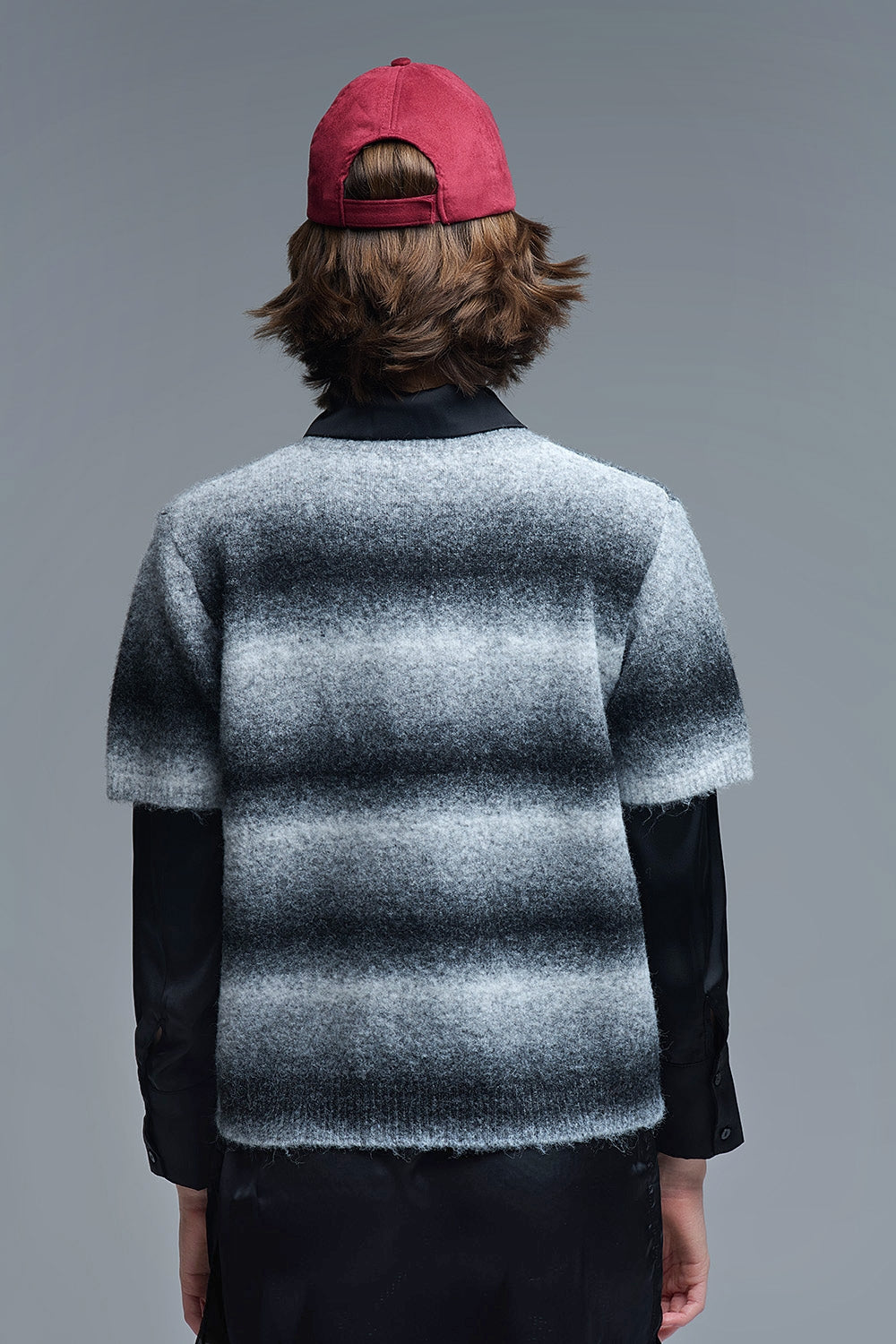 Pull rayé ombré à manches courtes en gris