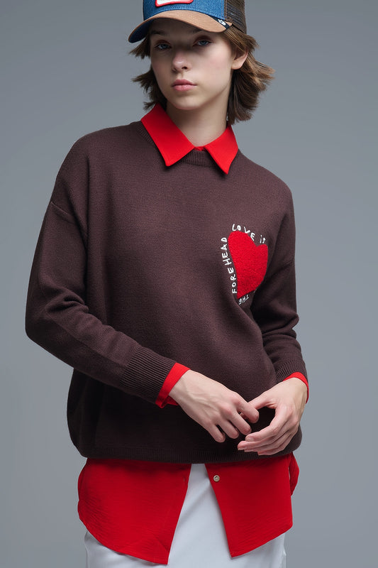 Sweatshirt tricoté avec texte et cœur brodé en marron