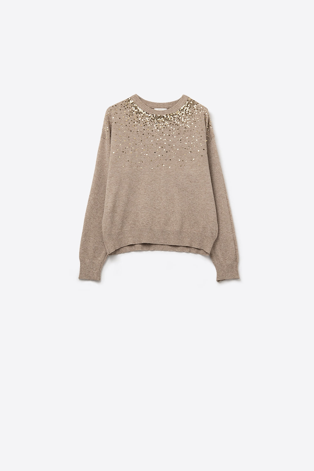 Pull en maille douce beige rehaussé de paillettes sur le devant
