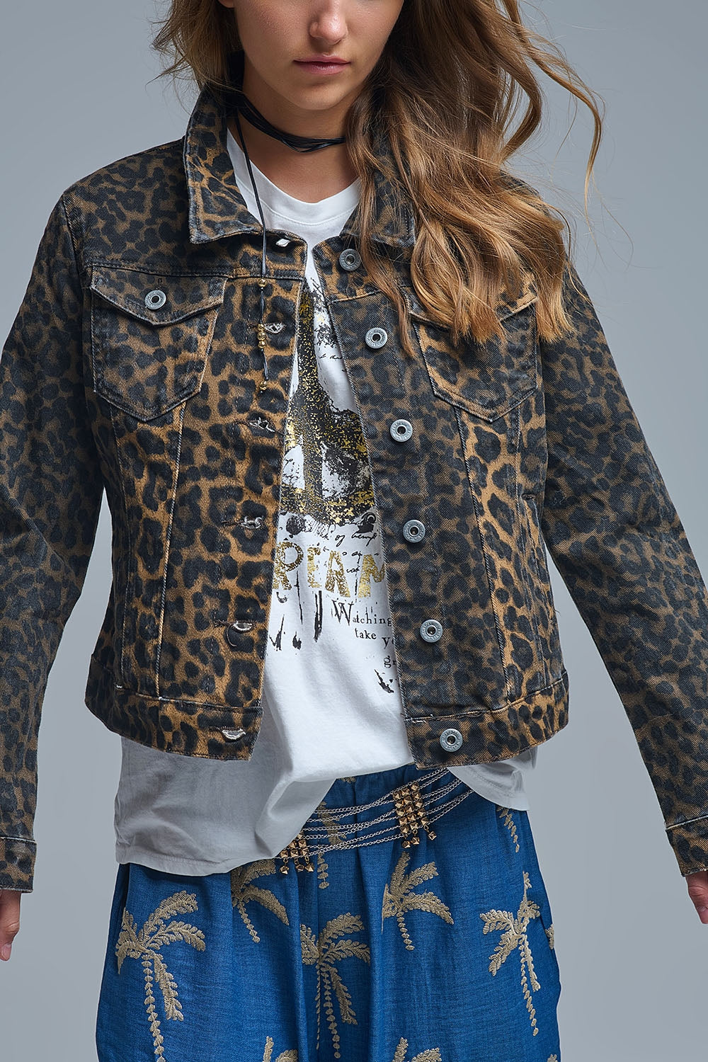 Veste en jean imprimé léopard en tissu denim