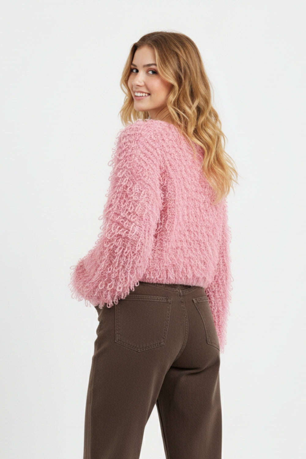 Cardigan croisé en maille épaisse rose avec col en V et fermeture à nouer sur le devant