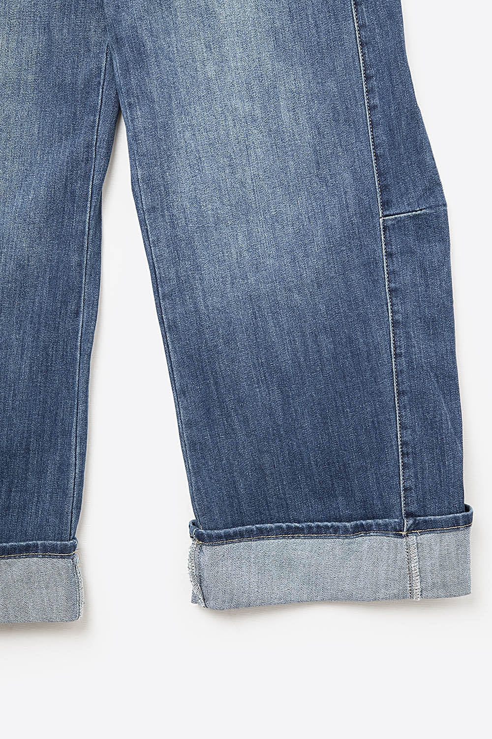 Jean en denim style baril délavage moyen ourlet à revers