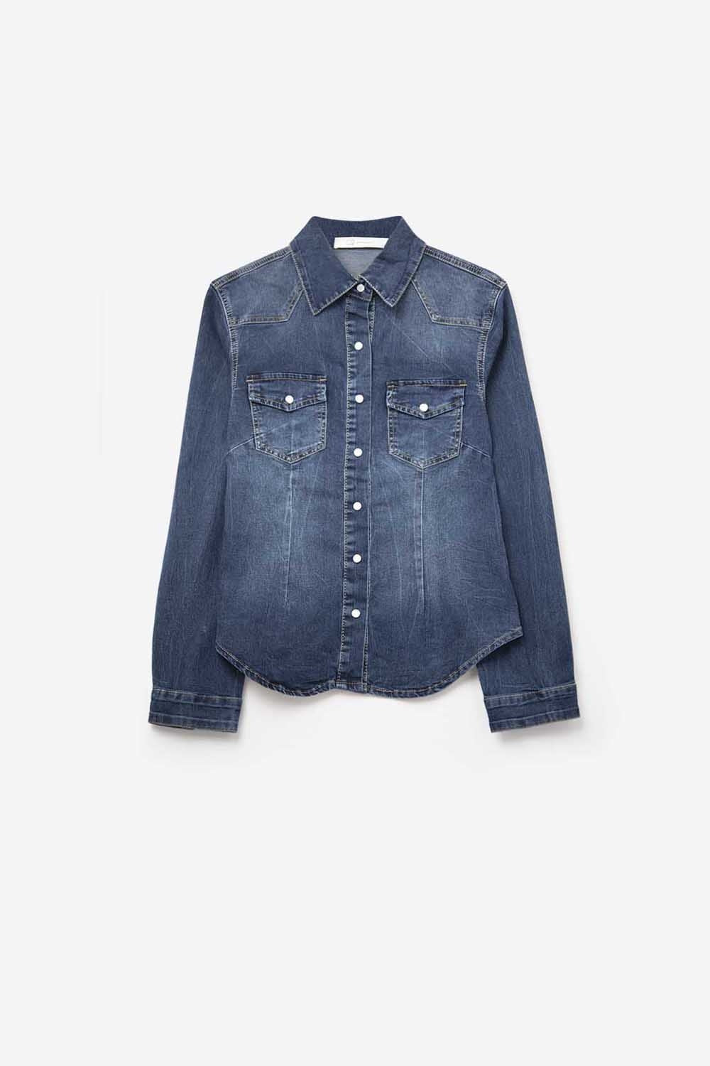 Chemise en denim brut à boutons avec poches poitrine