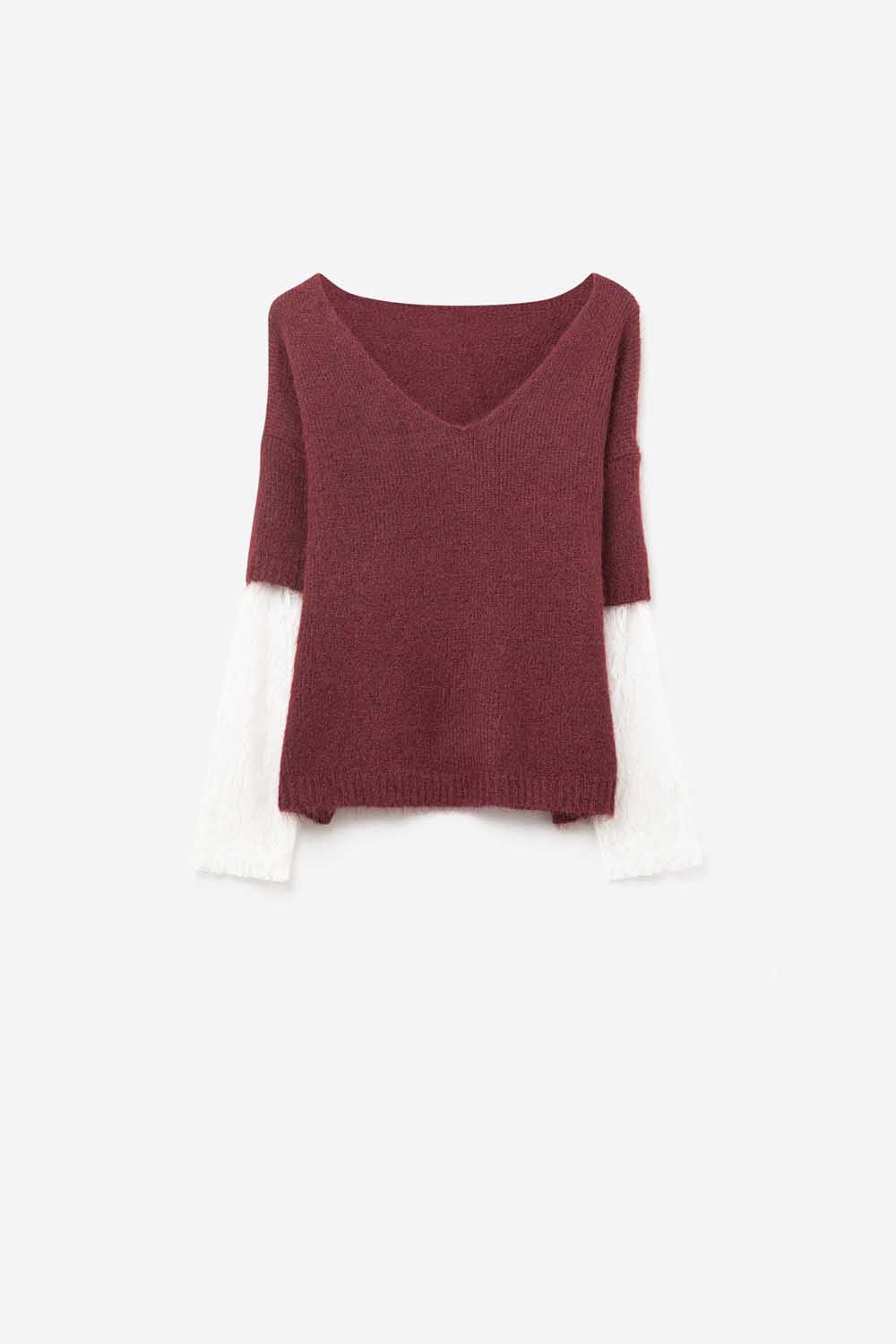 burgundy Contrast V-Neck Sweater with Contrasting White lace Sleeves (Pull à col en V contrasté bordeaux avec manches en