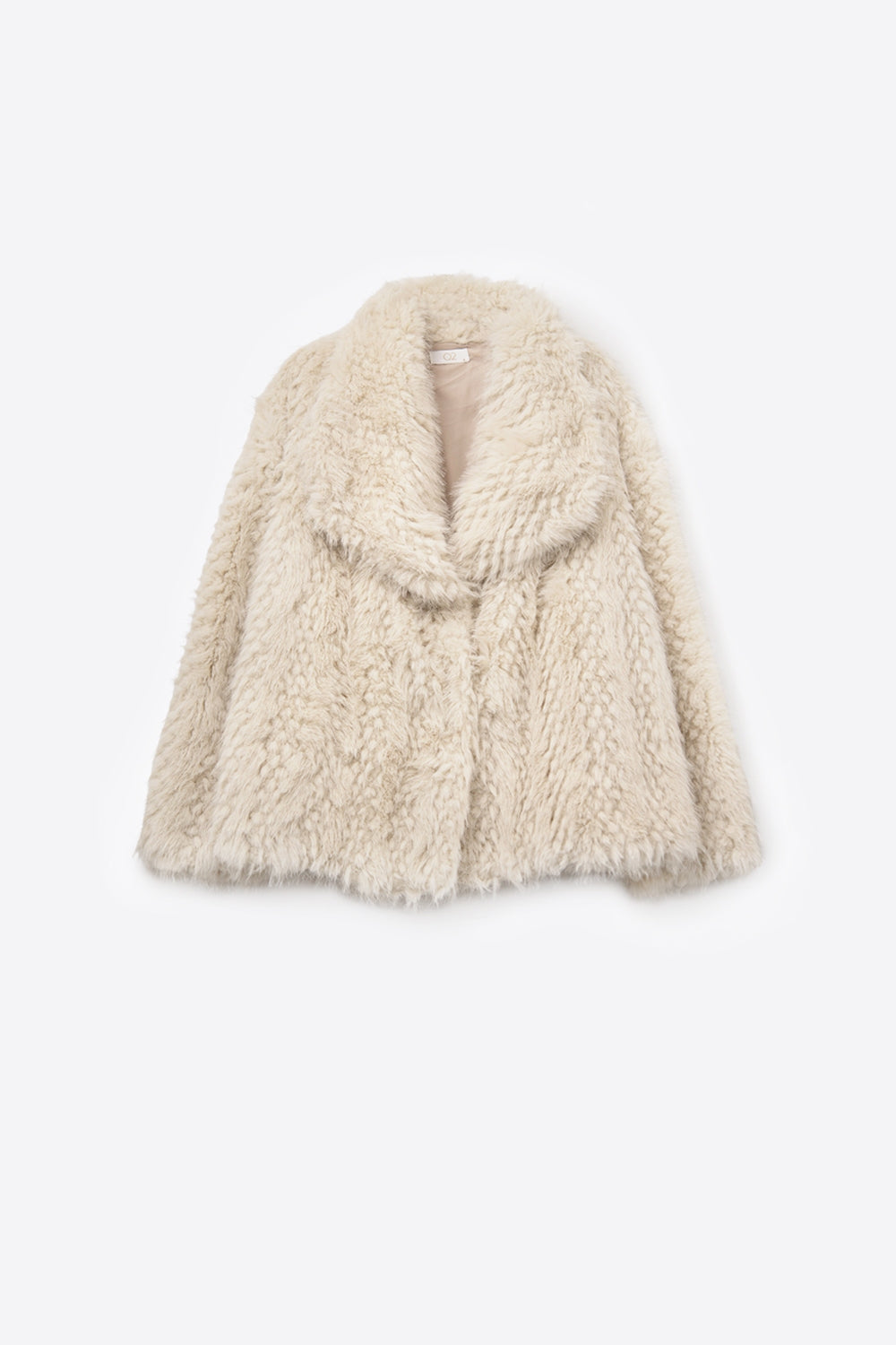 Veste chic en fausse fourrure beige à col large