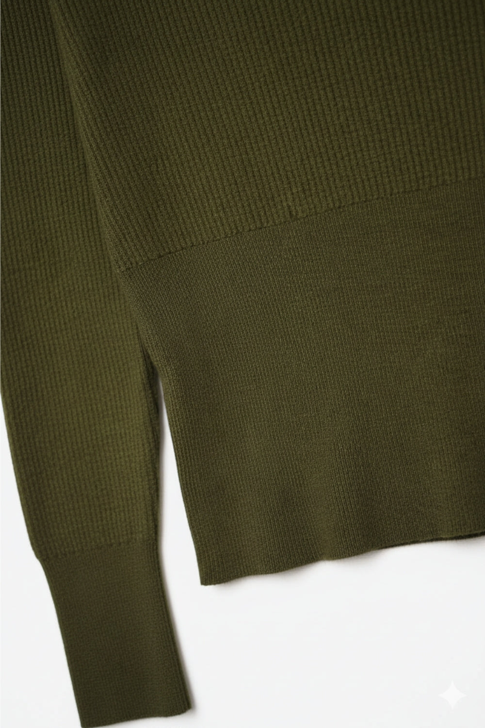 pull-over kaki en fine maille côtelée à large col bateau