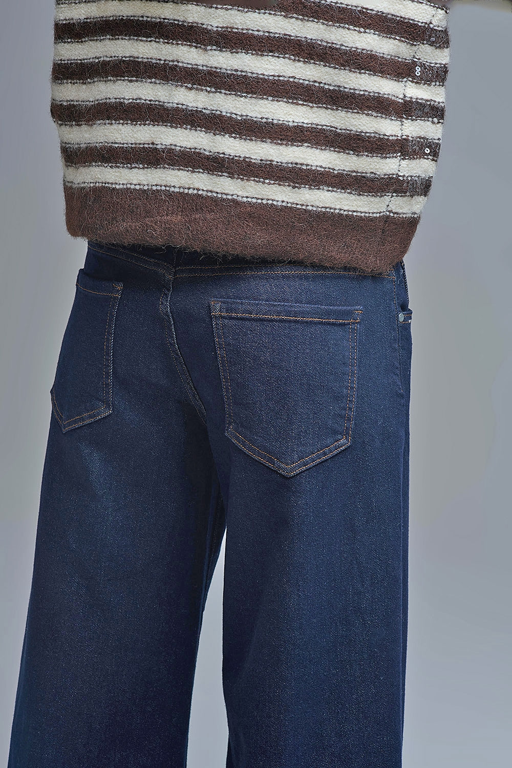 Jeans à jambe large Dark Wash avec surpiqûres contrastées