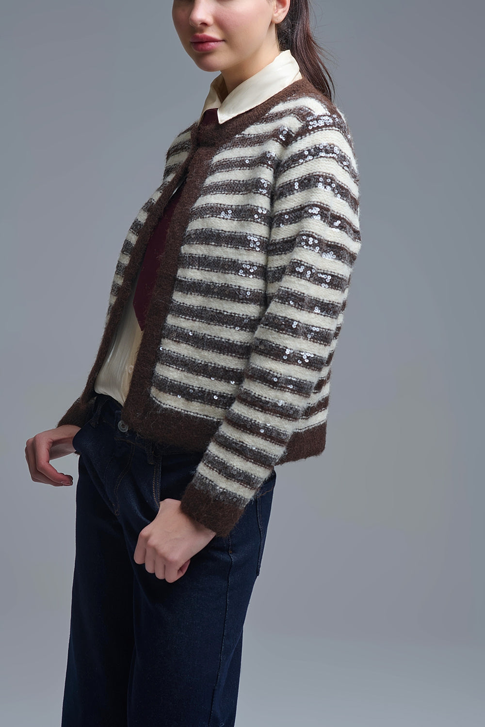 Cardigan à rayures avec paillettes en brun et crème