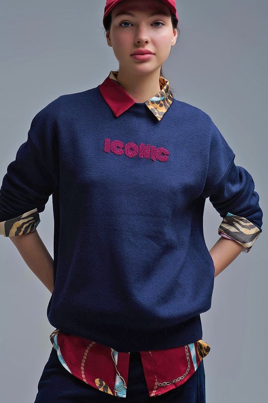 Pull ICONIC brodé avec imprimé Global Tour dans le dos en bleu marine