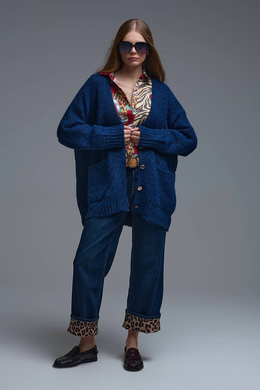 Cardigan oversize en marine avec boutons et poches dorés