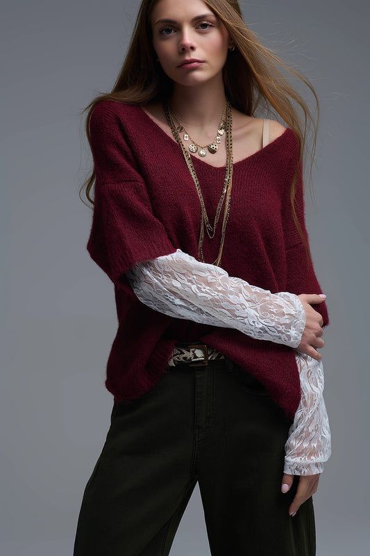 burgundy Contrast V-Neck Sweater with Contrasting White lace Sleeves (Pull à col en V contrasté bordeaux avec manches en