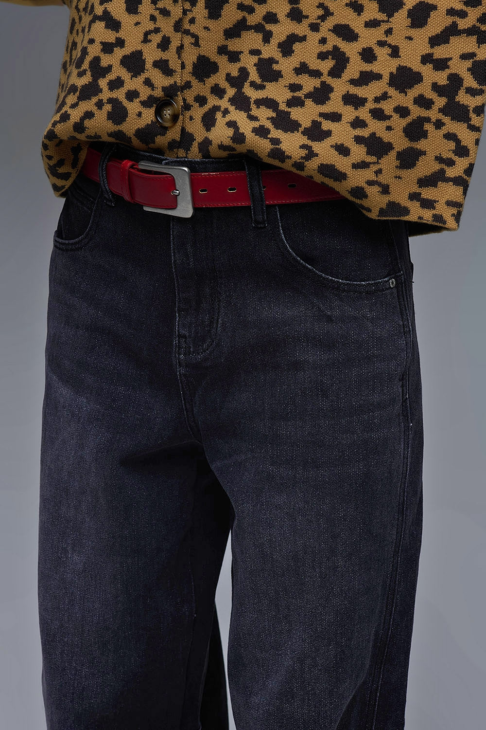 Jean Barrel en denim noir délavé