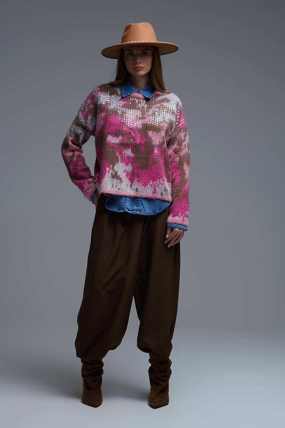 Pull rose à imprimé animalier avec paillettes