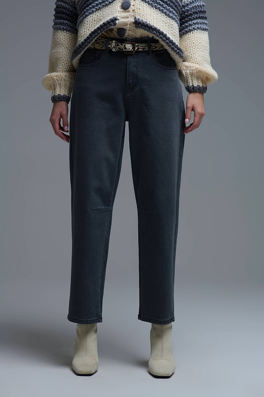 Jean stretch confortable avec jambe en tonneau en gris