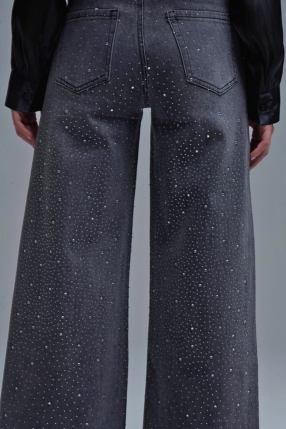 Jeans à jambe large avec strass noir
