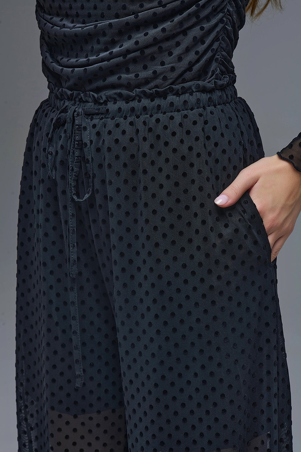 Pantalon à pois noir transparent Chic