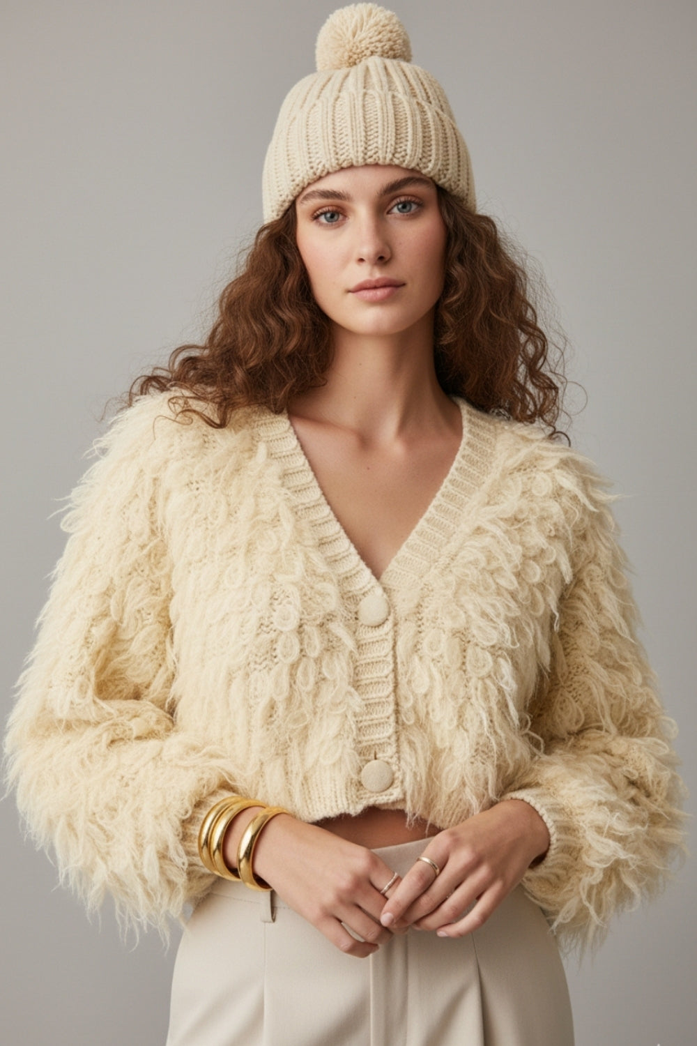 Chunky Shag Style Fluffy Knucky Cardigan en crème