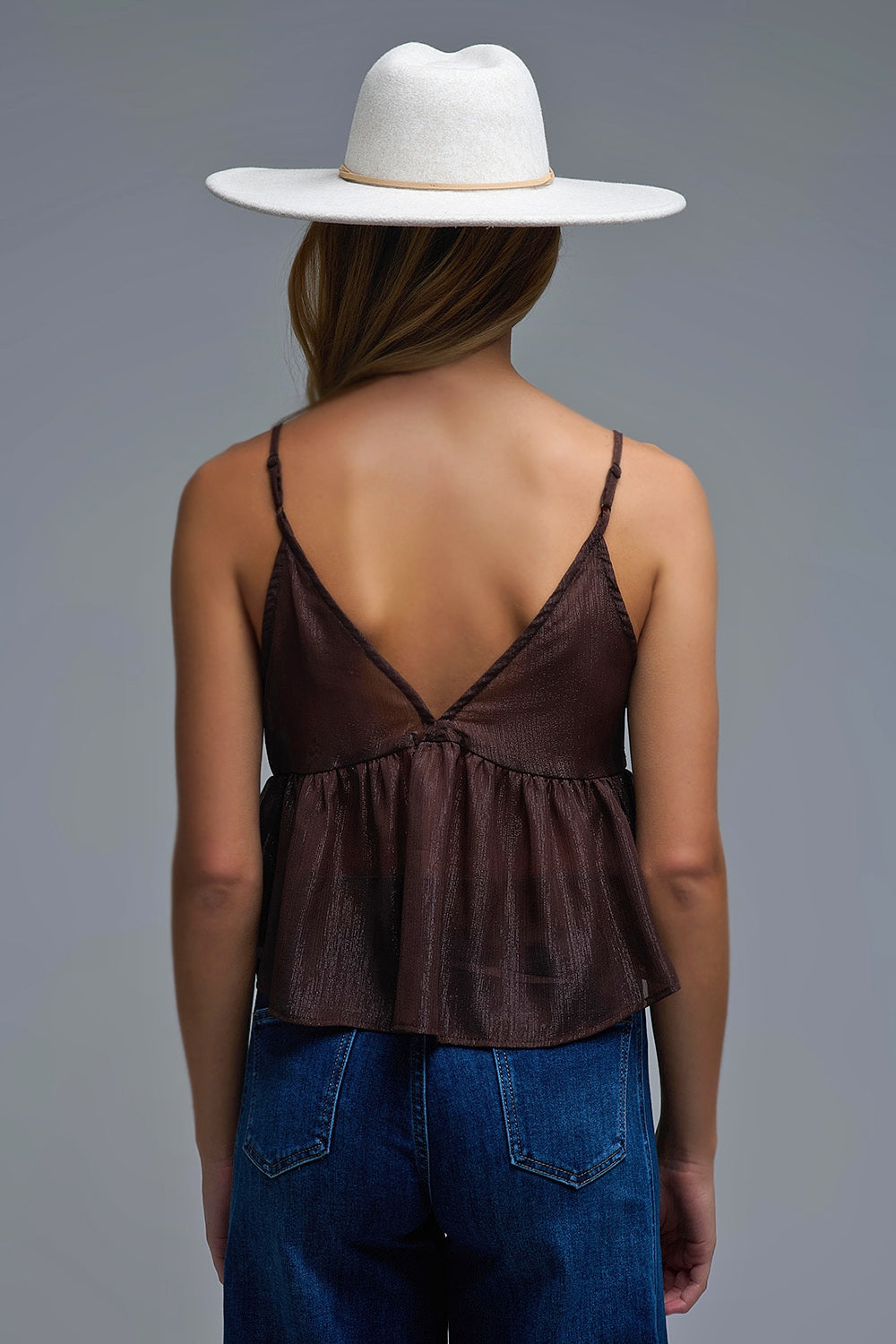 Camisole à paillettes marron avec détails floraux embellis