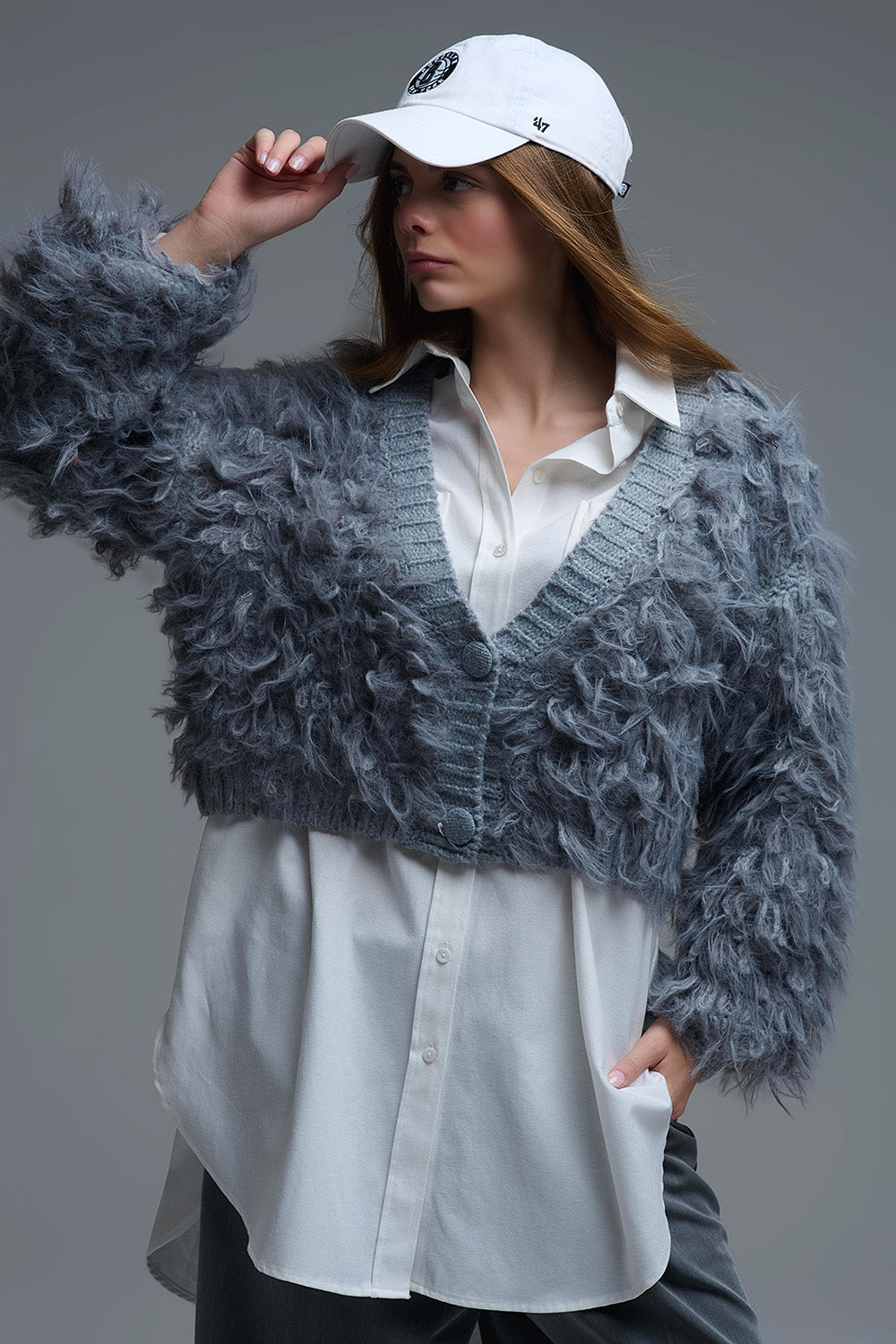 Gilet en grosse maille duveteuse gris