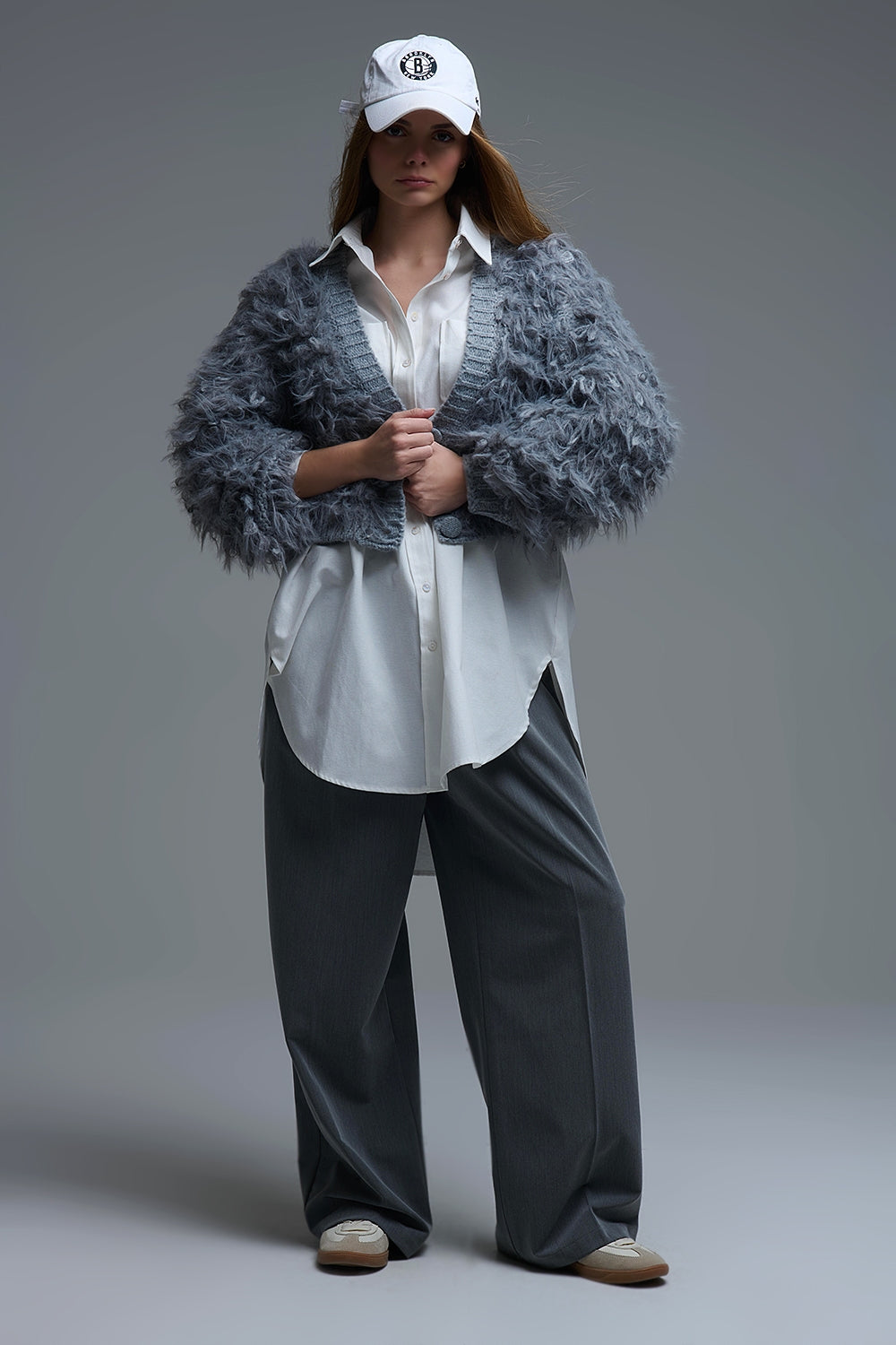 Gilet en grosse maille duveteuse gris