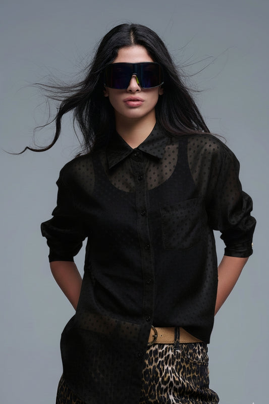 Chemise boutonnée à pois noire en mousseline de soie