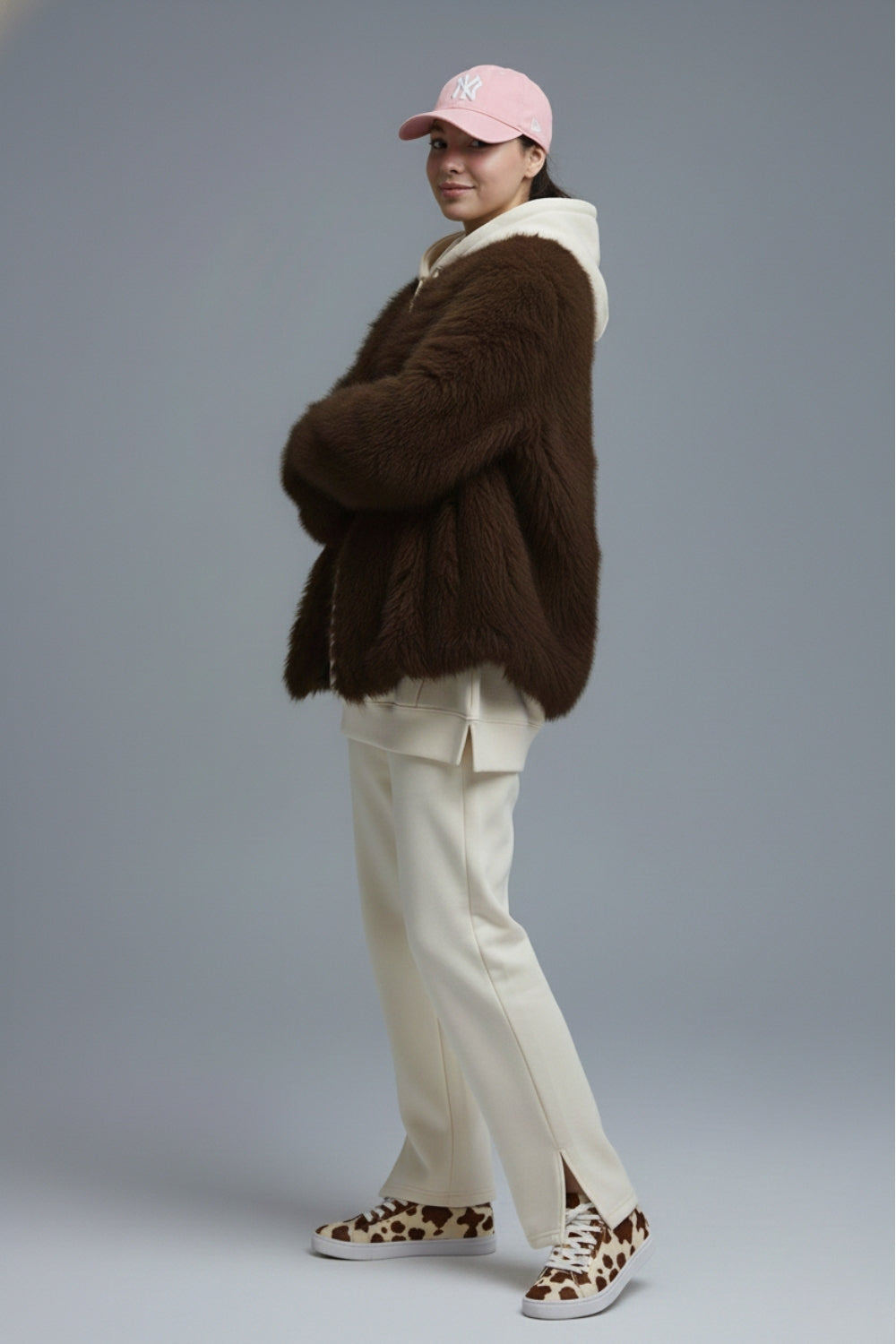 Veste chic en fausse fourrure marron à col large