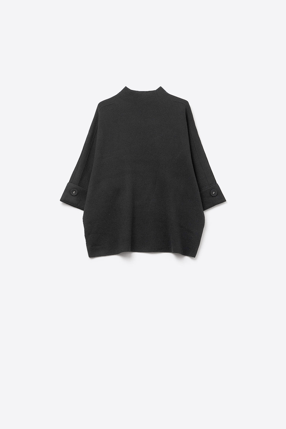 Pull noir en maille avec manches et boutons