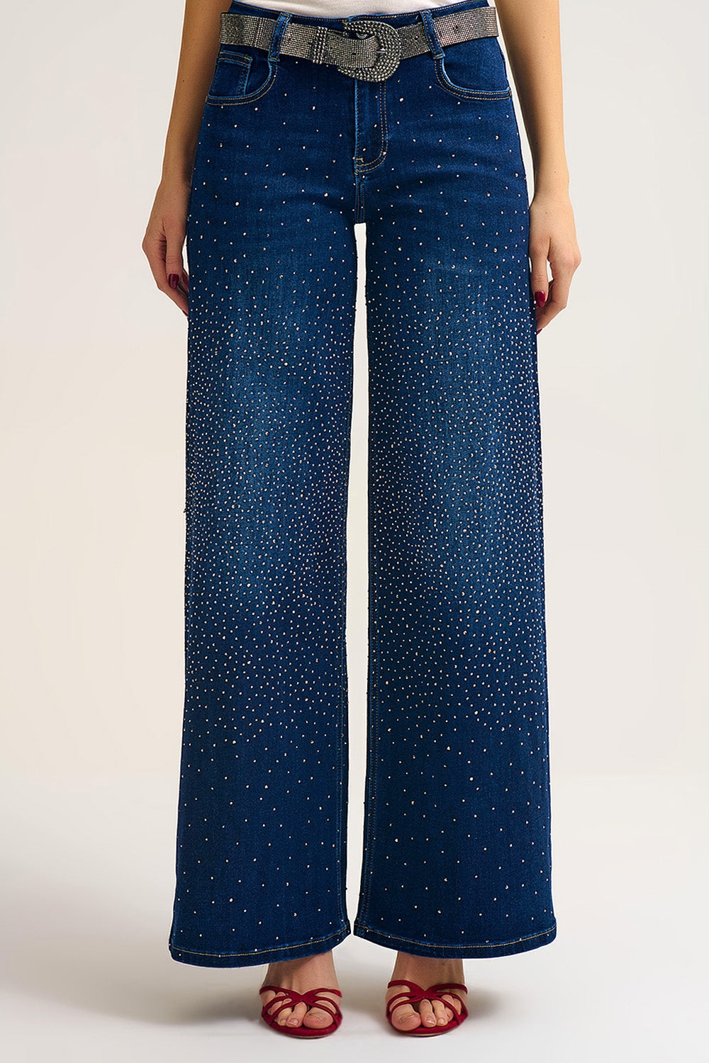 Jeans en denim à jambe large ornés de strass sur le devant et le dos