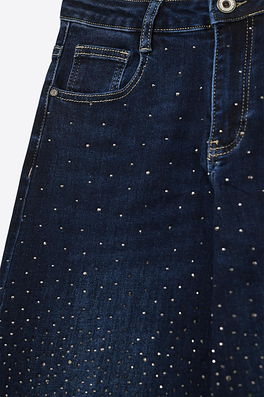 Jeans en denim à jambe large ornés de strass sur le devant et le dos