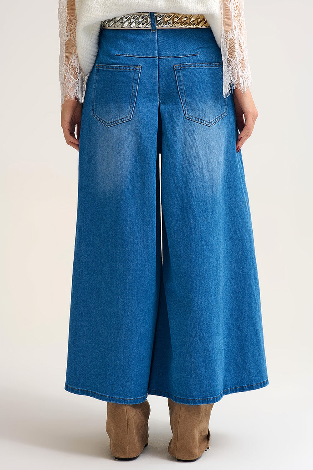 Jupe pantalon en denim à jambe extra-large avec plis sur le devant