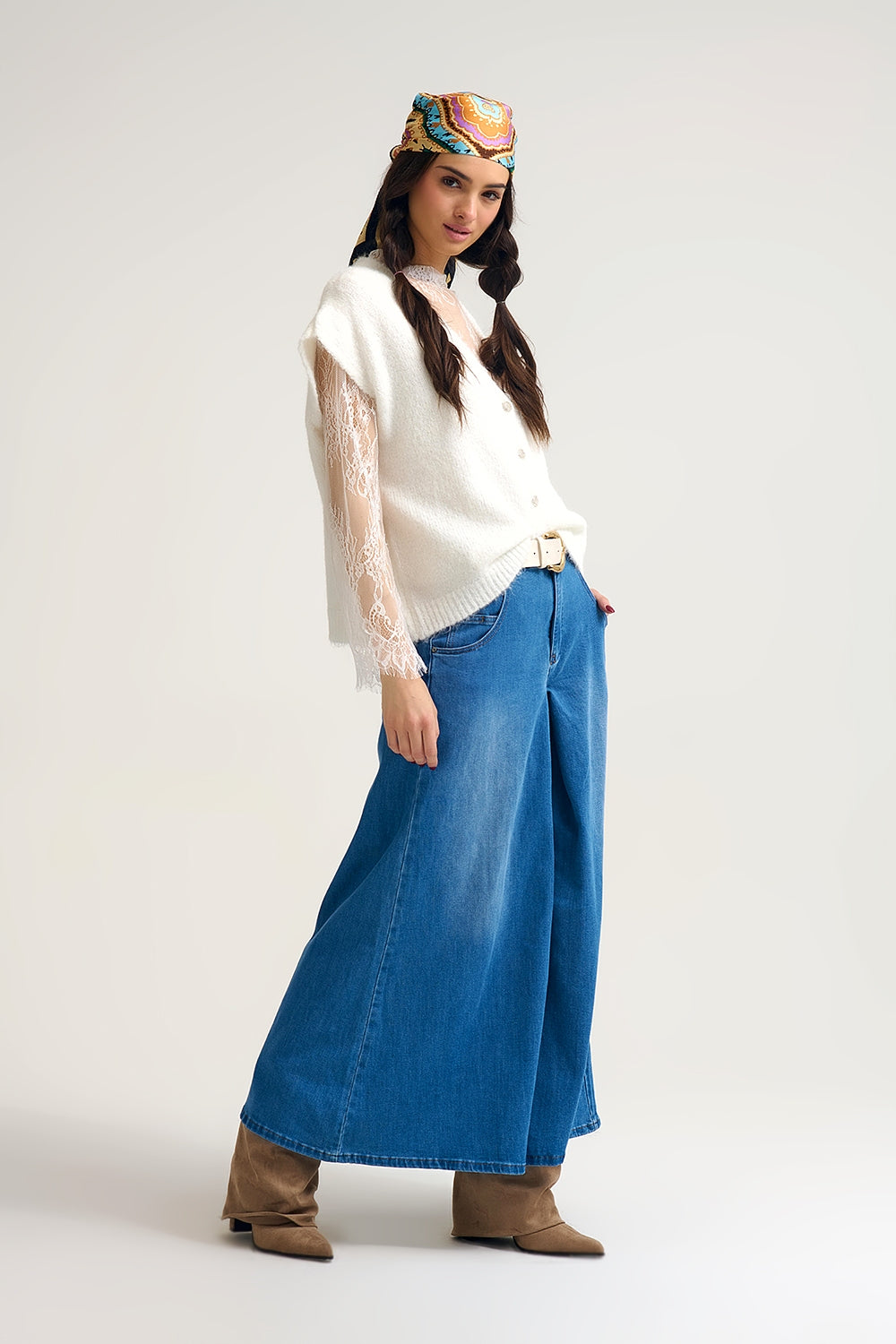Jupe pantalon en denim à jambe extra-large avec plis sur le devant