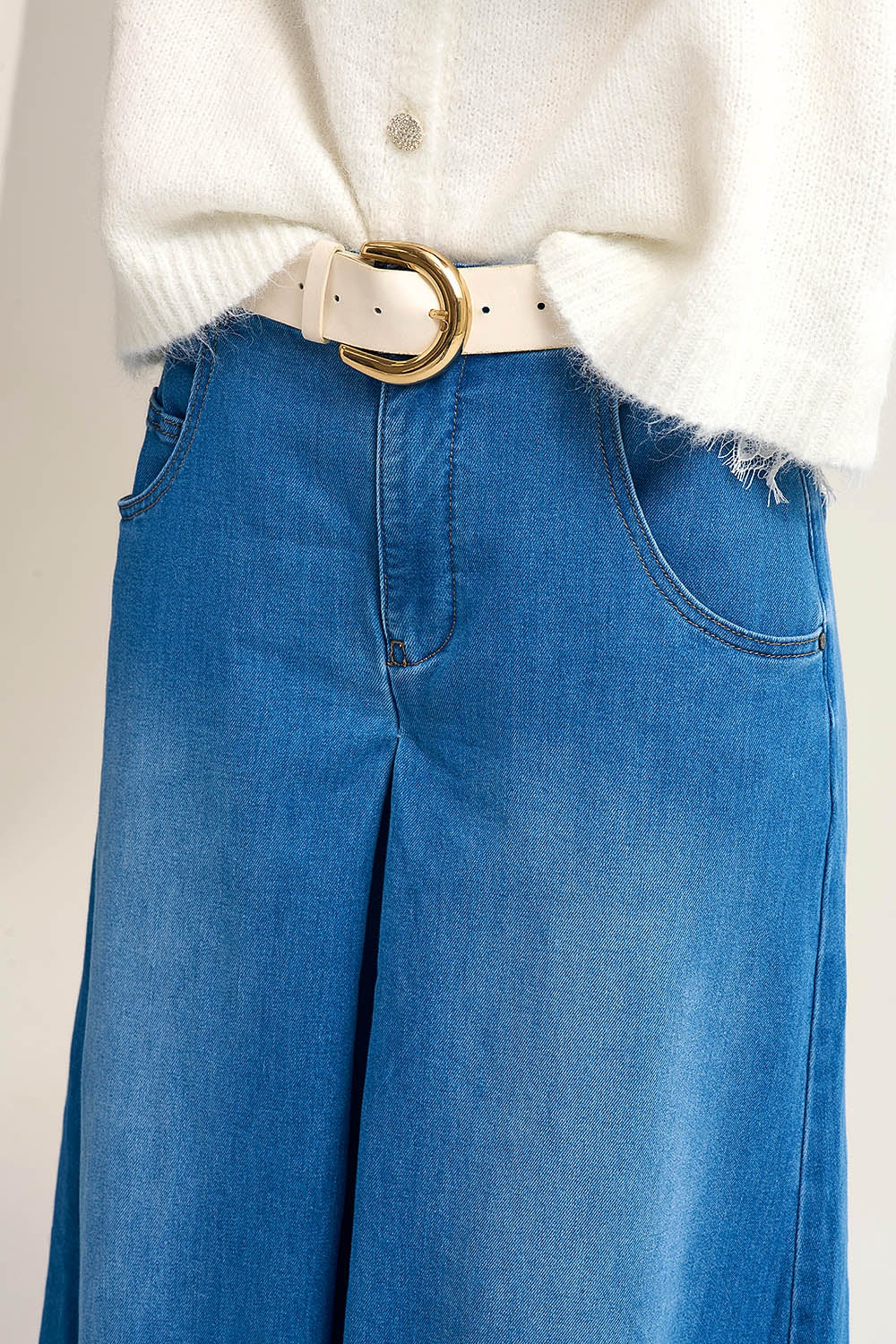 Jupe pantalon en denim à jambe extra-large avec plis sur le devant