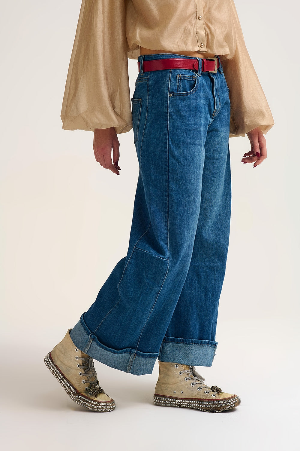Jean en denim style baril délavage moyen ourlet à revers