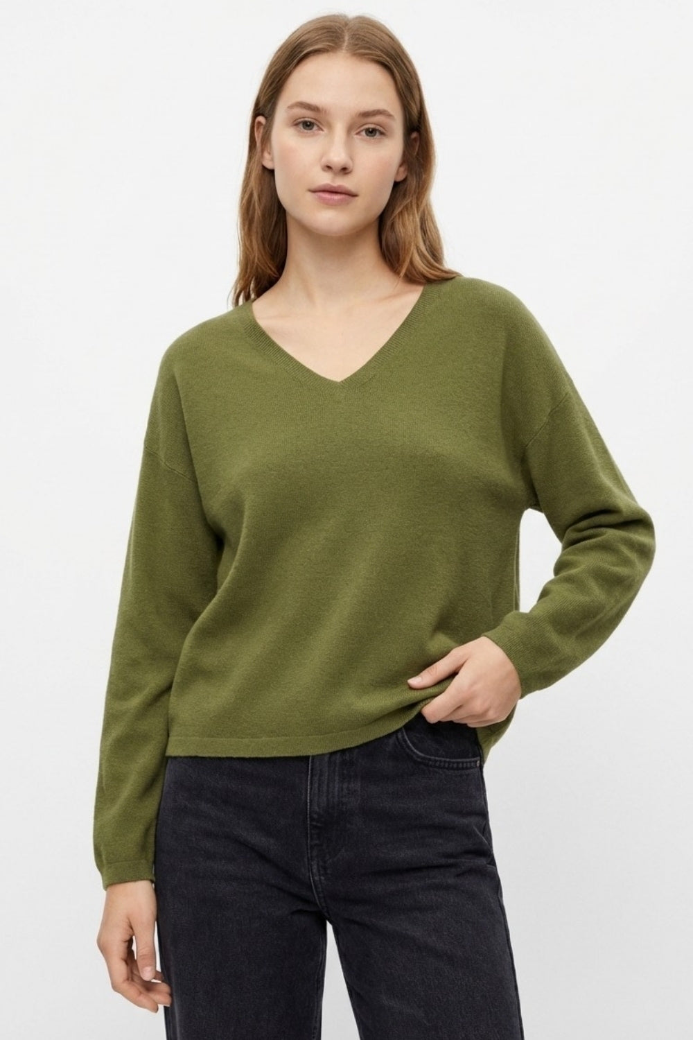 kaki Pull à col en V en maille fine avec texture linéaire subtile