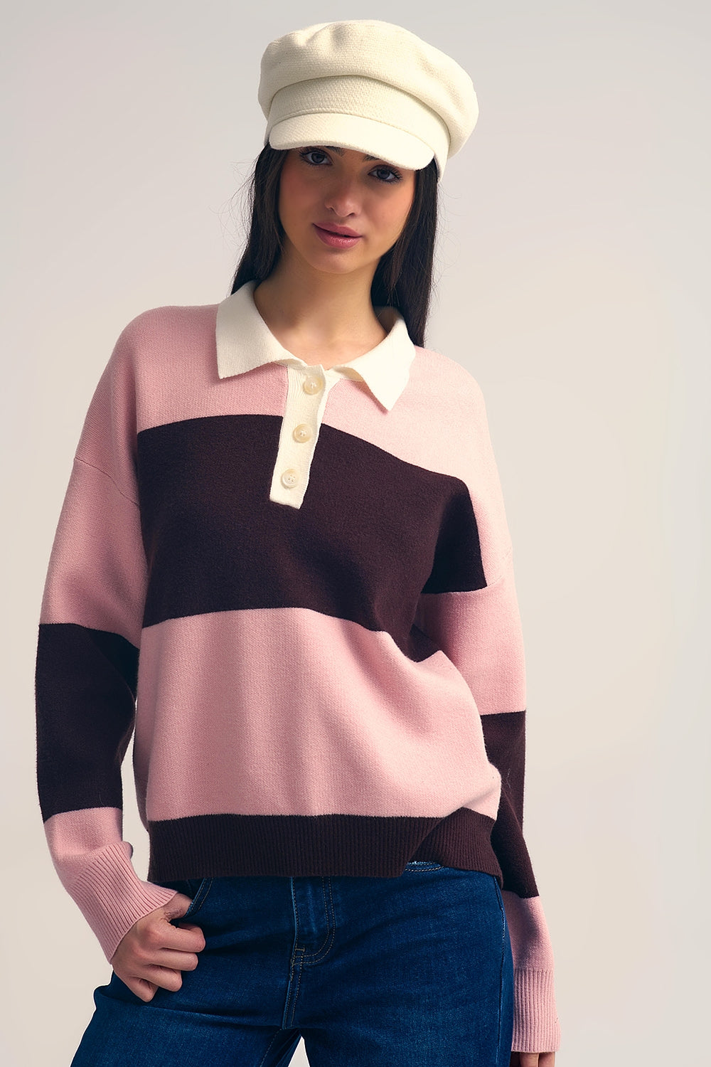 Pull polo en tricot rose à rayures marron