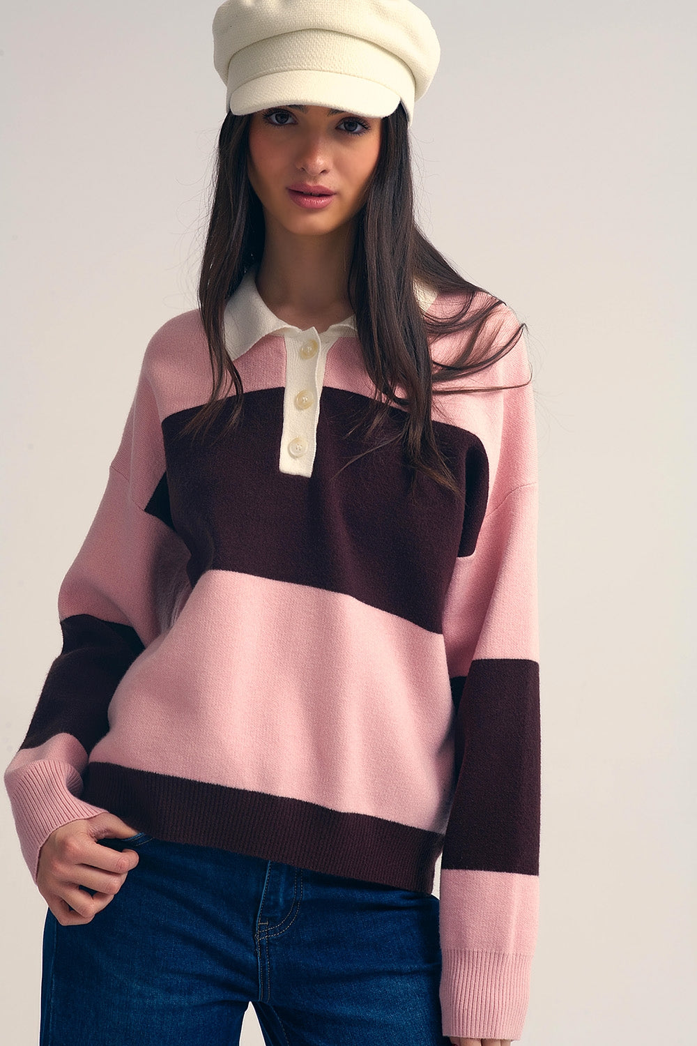 Pull polo en tricot rose à rayures marron