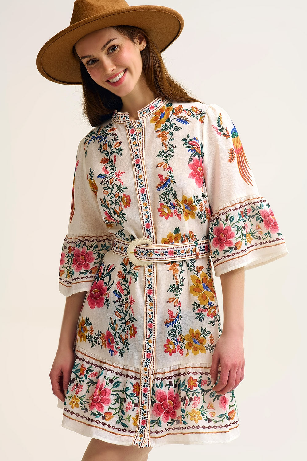 Robe Mini Boho Florale Imprimée en blanc