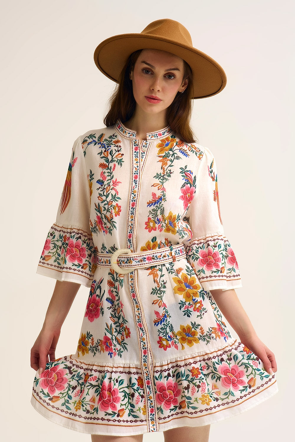 Robe Mini Boho Florale Imprimée en blanc