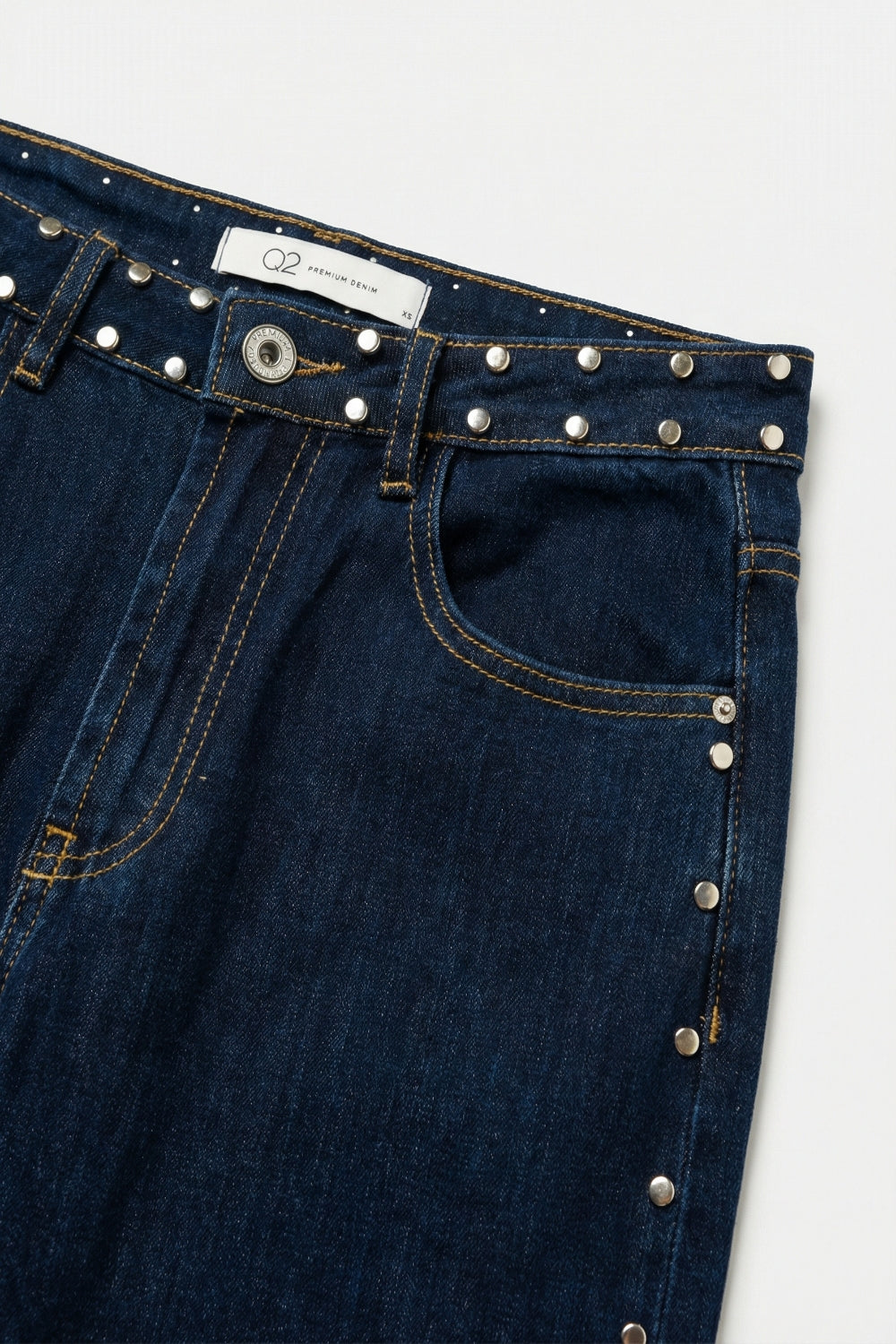 Jean en denim clouté à jambe large bleu foncé