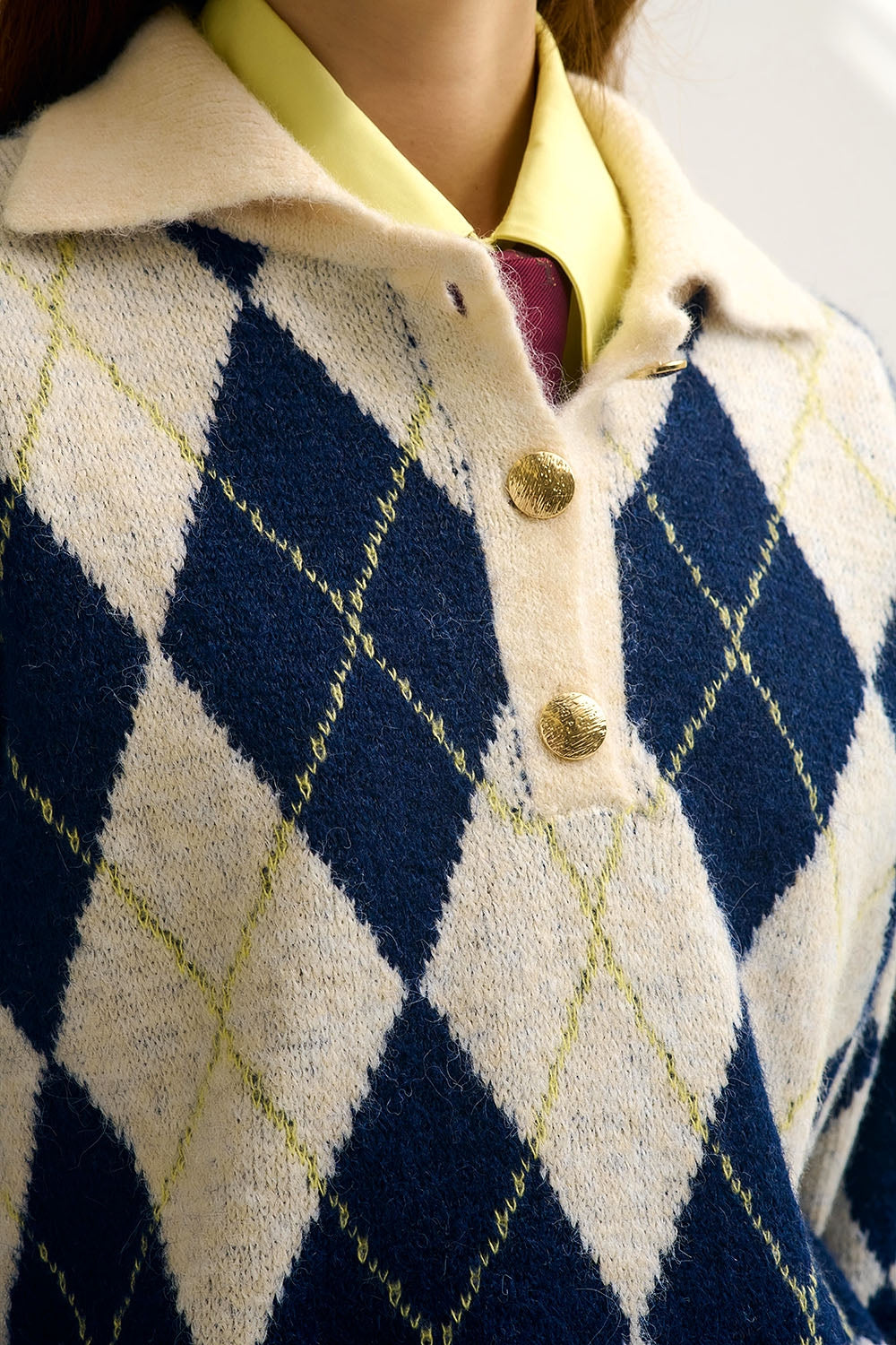 Pull à col polo en maille imprimée diamantée marine et crème