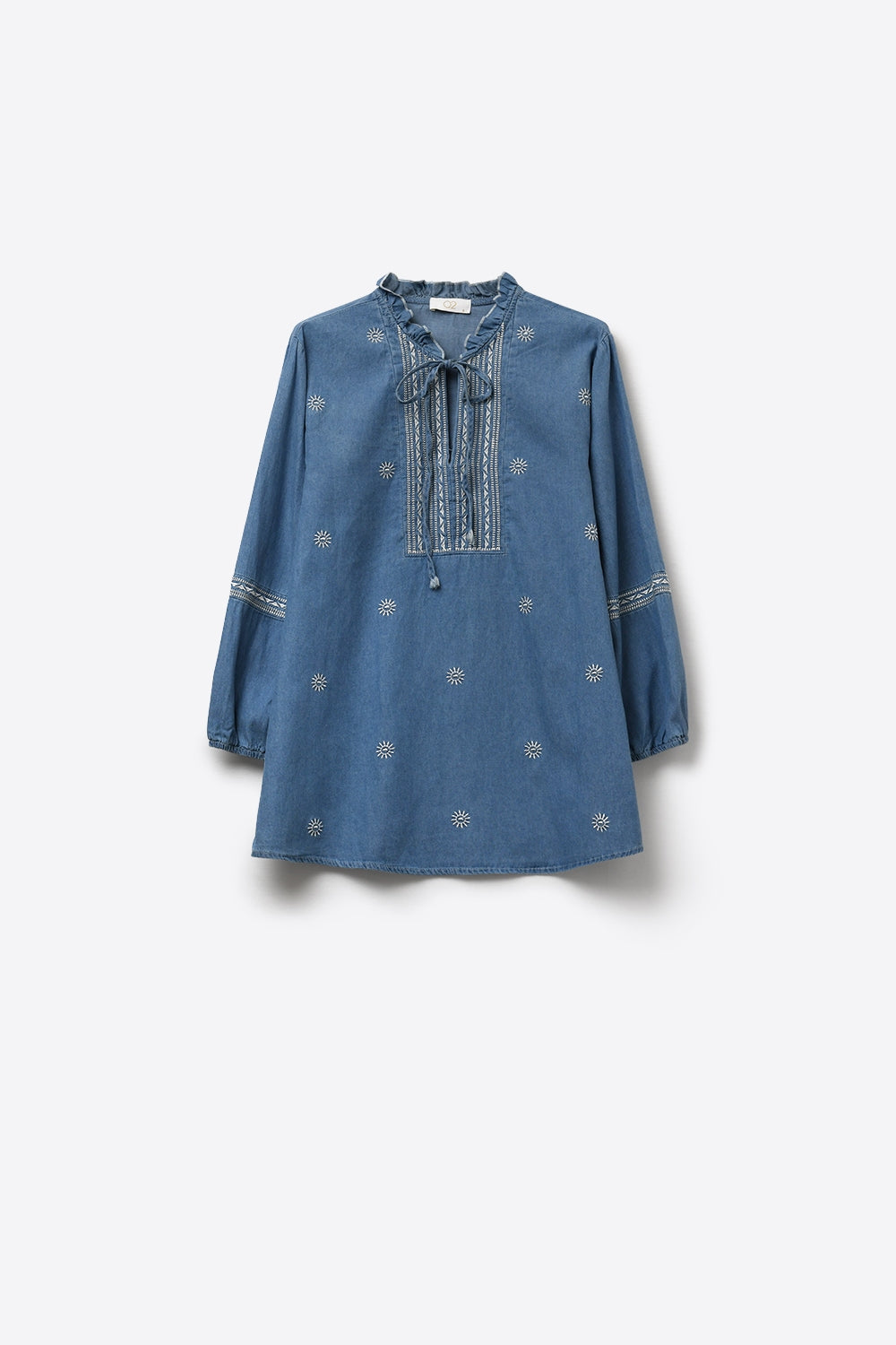 Tunique en denim brodée avec encolure à volants et nouée sur le devant