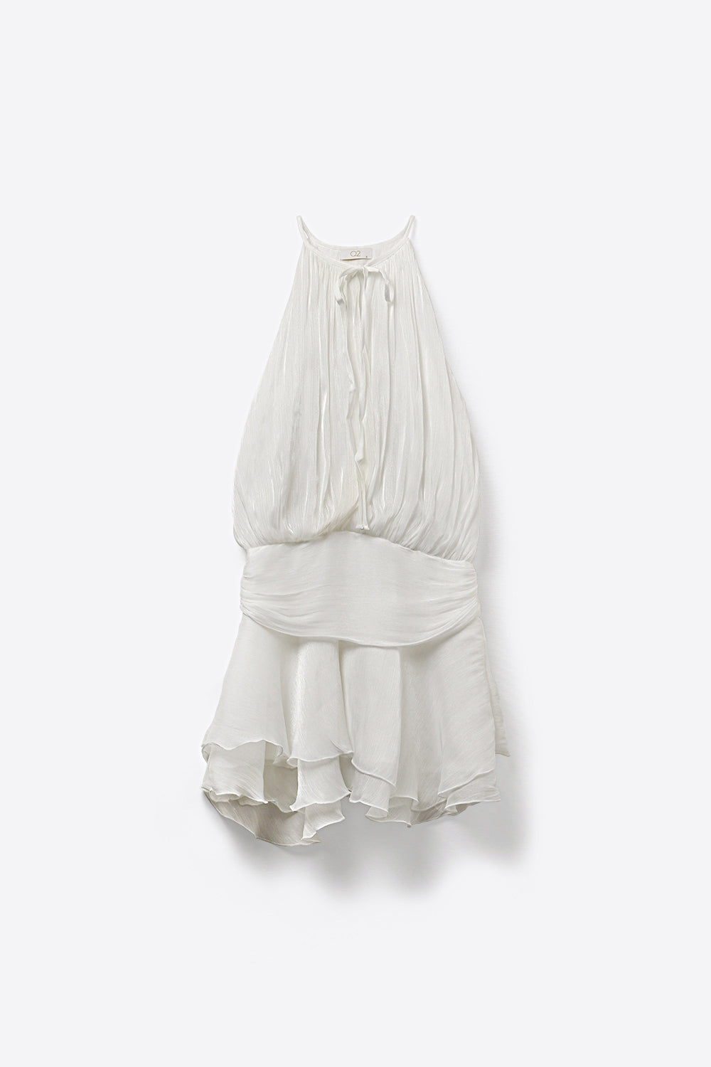 Robe blanche à col licou plissé avec volant en tissu de chiffon brillant
